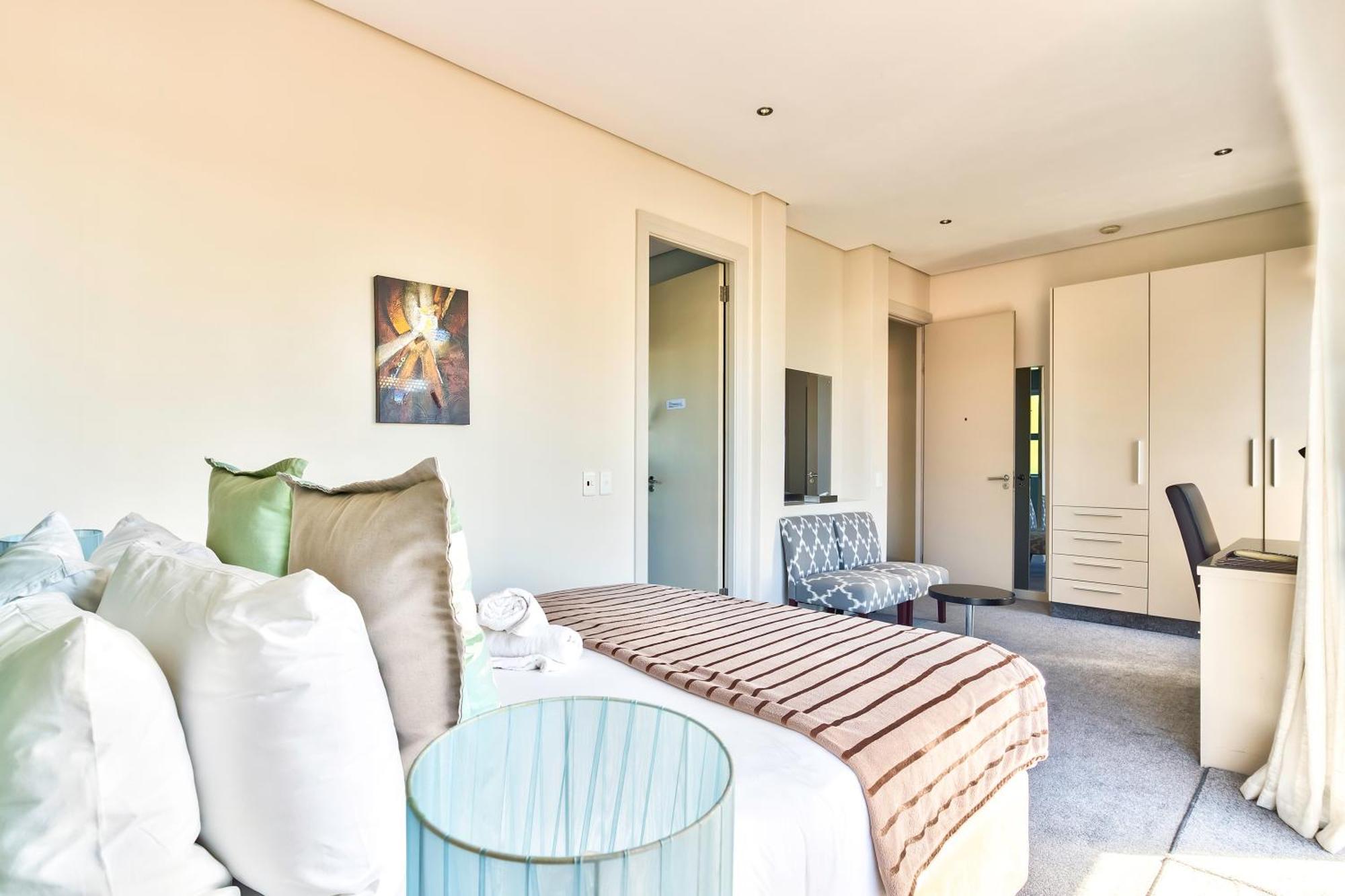 The One 8 Hotel In Green Point - Solar Power Κέιπ Τάουν Εξωτερικό φωτογραφία